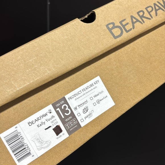 BEARPAW Kelly Youth Waterproof winter/snow boots,sheepskin lined,rugged sole - Picture 12 of 12